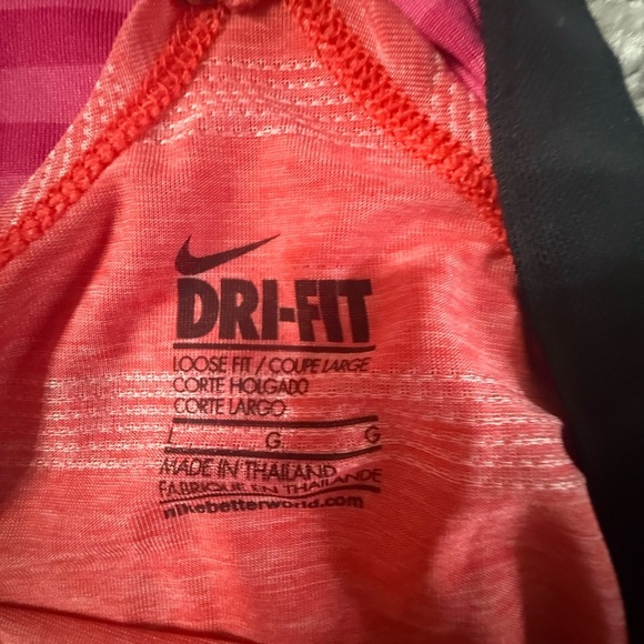 (2) Nike Women’s Activewear Sleeveless Tank & Golf Polo Bundle Size Large - Picture 4 of 9